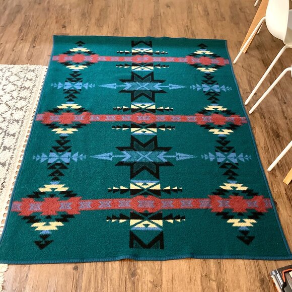 Vintage BIEDERLACK OF THE AMERICAS Navajo Tribal Fleece Reversible Blanket Throw - Picture 1 of 6